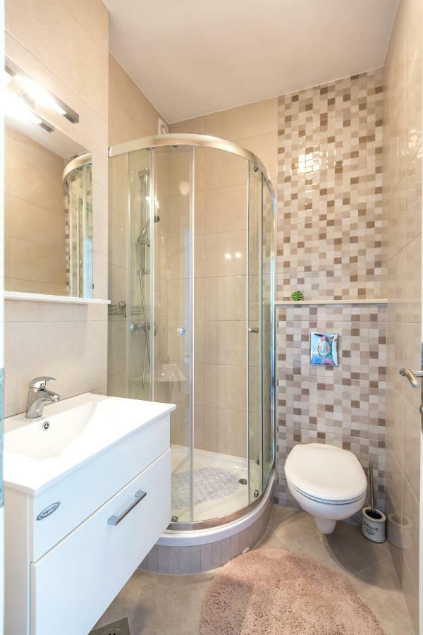 Apartment Majda Makarska Eksteriør billede